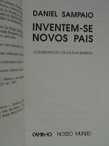 Inventem-se Novos Pais de Daniel Sampaio