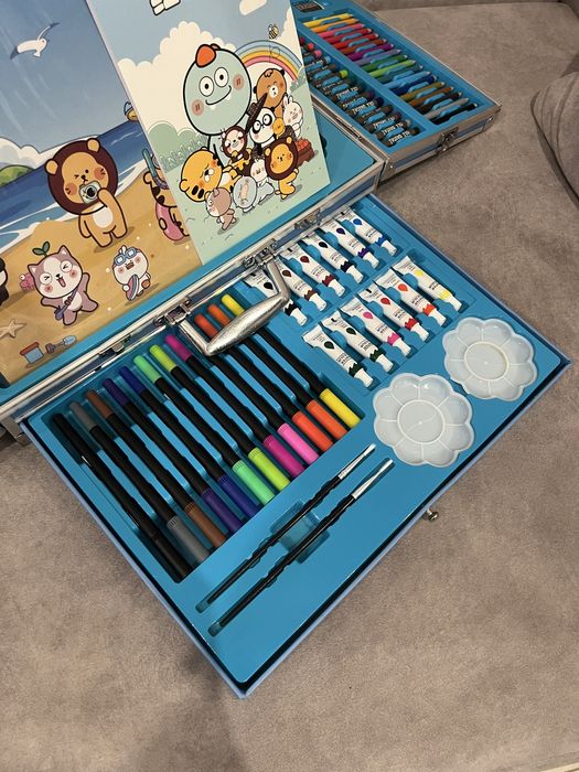 Набір для малювання 106 предметів з мольбертом