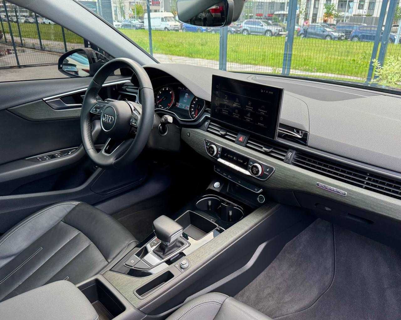 Продаж Audi A4 Premium