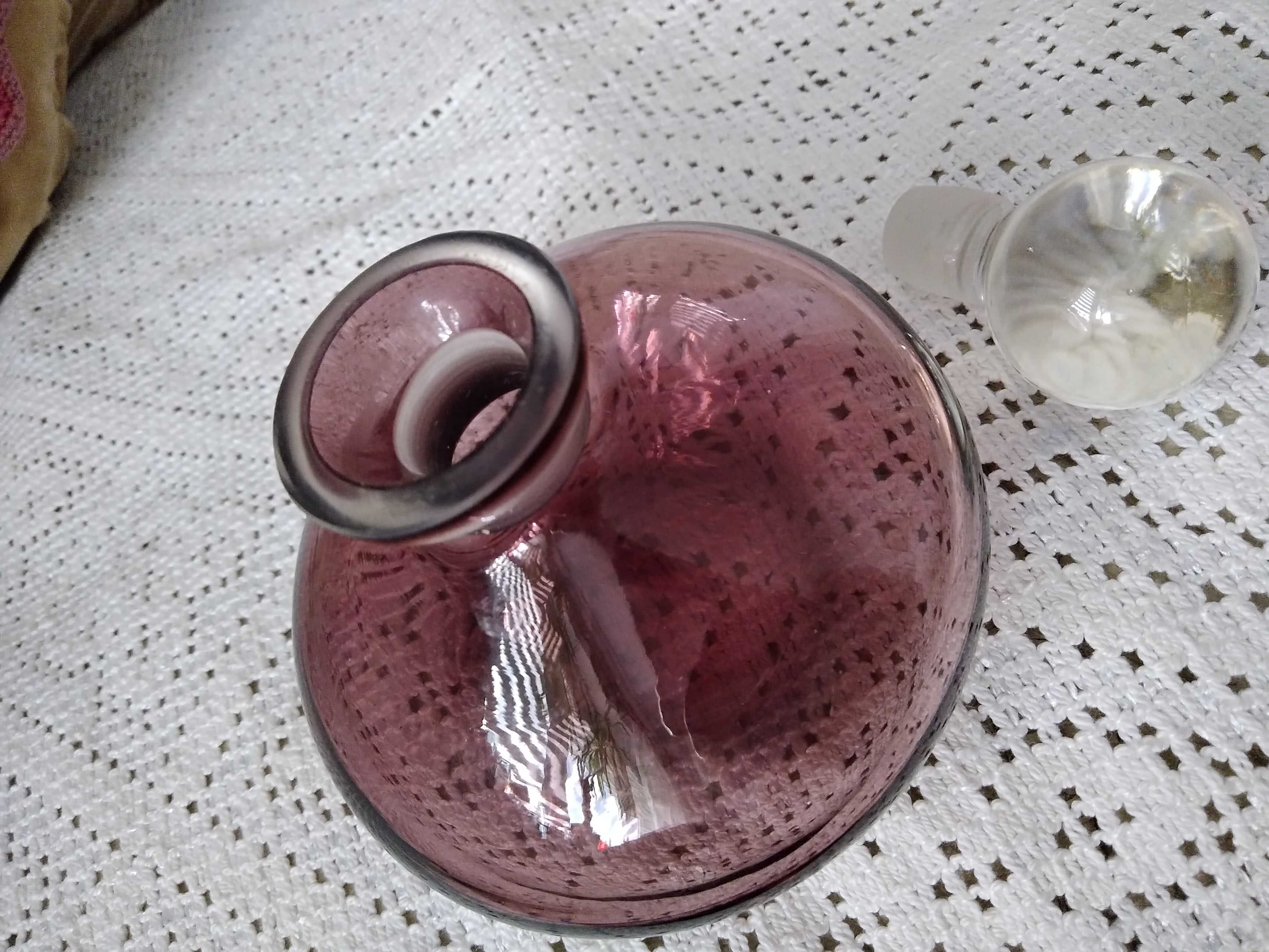 Vintage szklana  ametystowa buteleczka na perfumy ze stoperem kulą