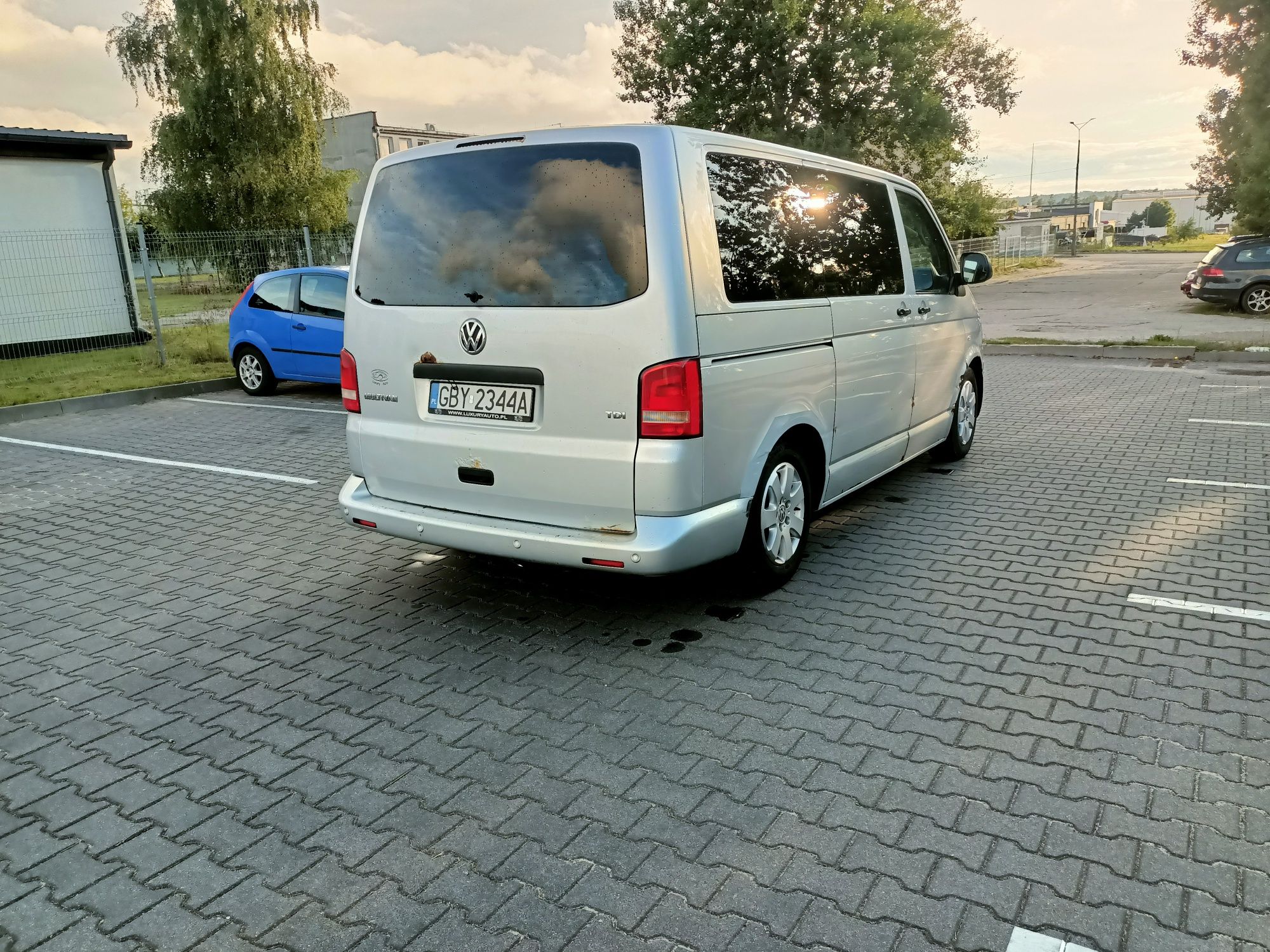 VW Multivan 2.0 140Km