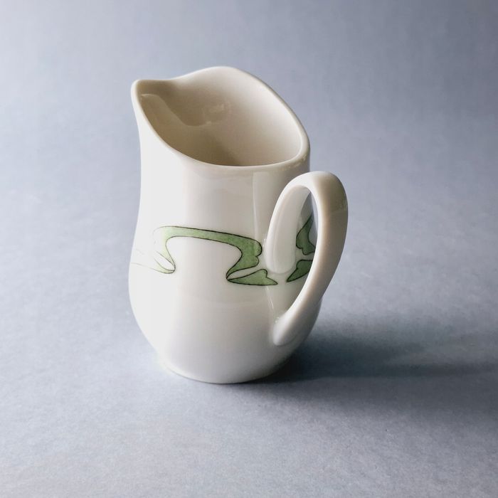 hutschenreuther piękny mlecznik porcelanowy dzbanuszek