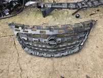 grill Opel Astra J 4