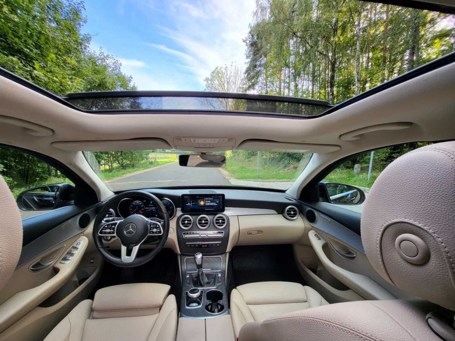 Mercedes-Benz C-Class C 300      2019