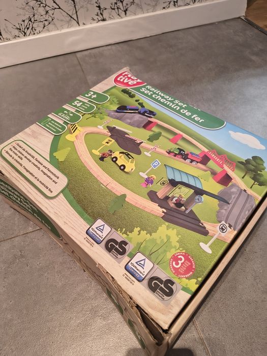 Kolejka Play tive