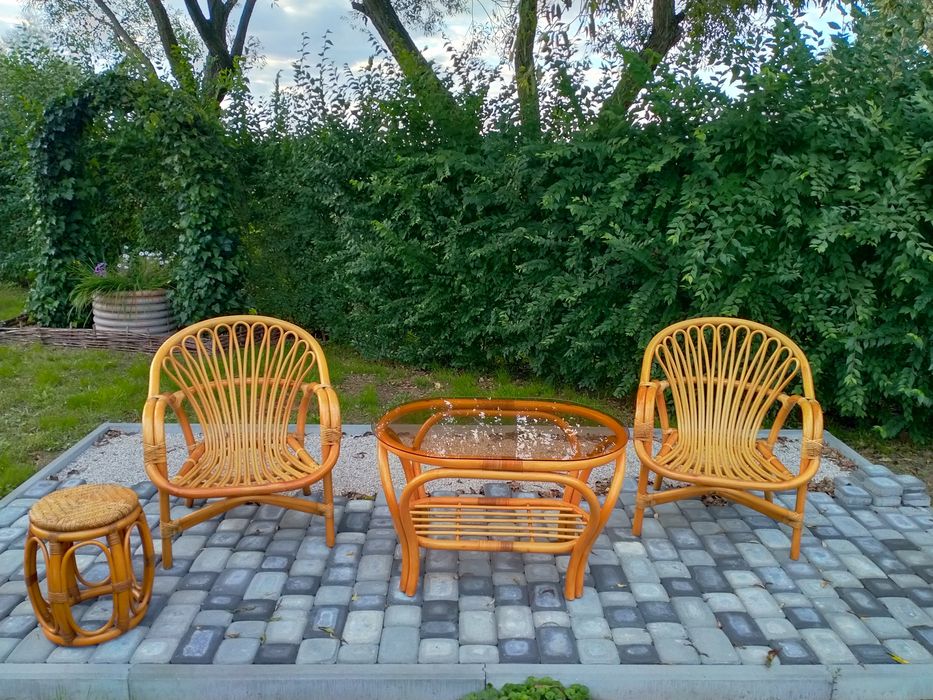 Komplet mebli rattanowych.