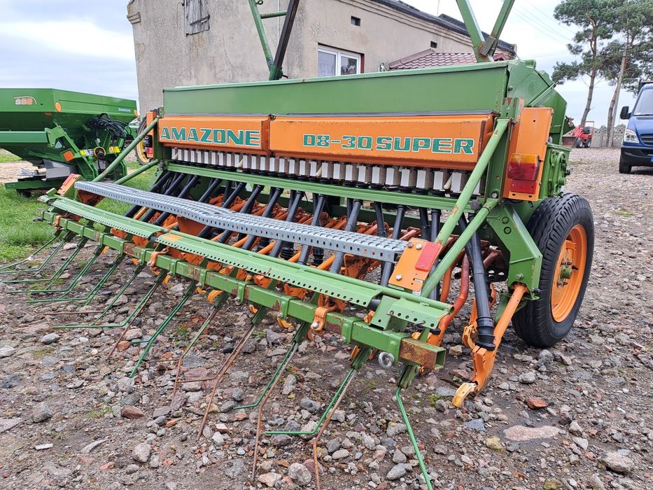 Siewnik AMAZONE D8 SUPER TYP 30 super stan d9
