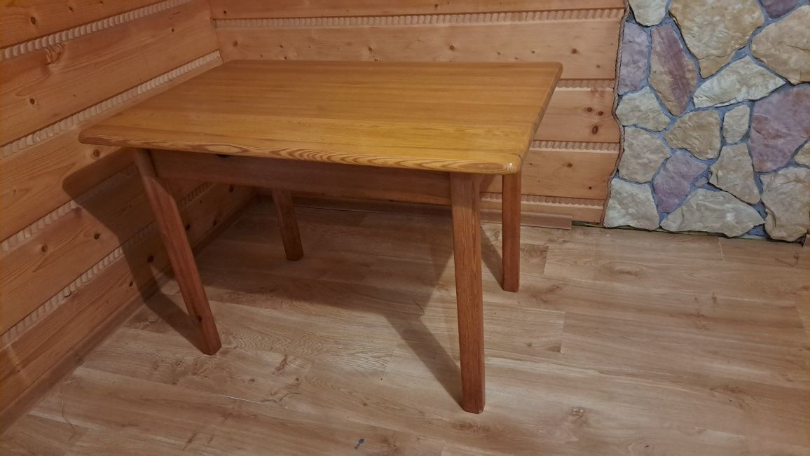 Stół drewniany 112x70x77
