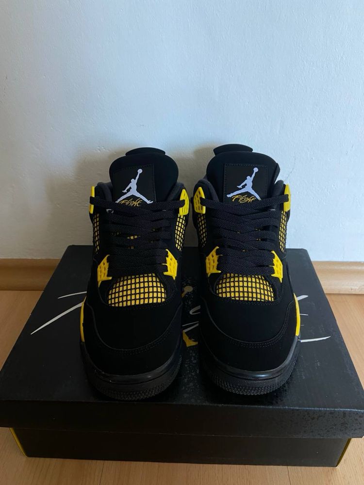 Nike Air Jordan 4 Retro Yellow Thunder