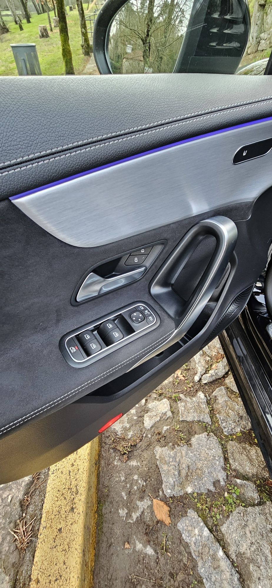 Mercedes CLA 250e shooting brake  Híbrido Plug-In