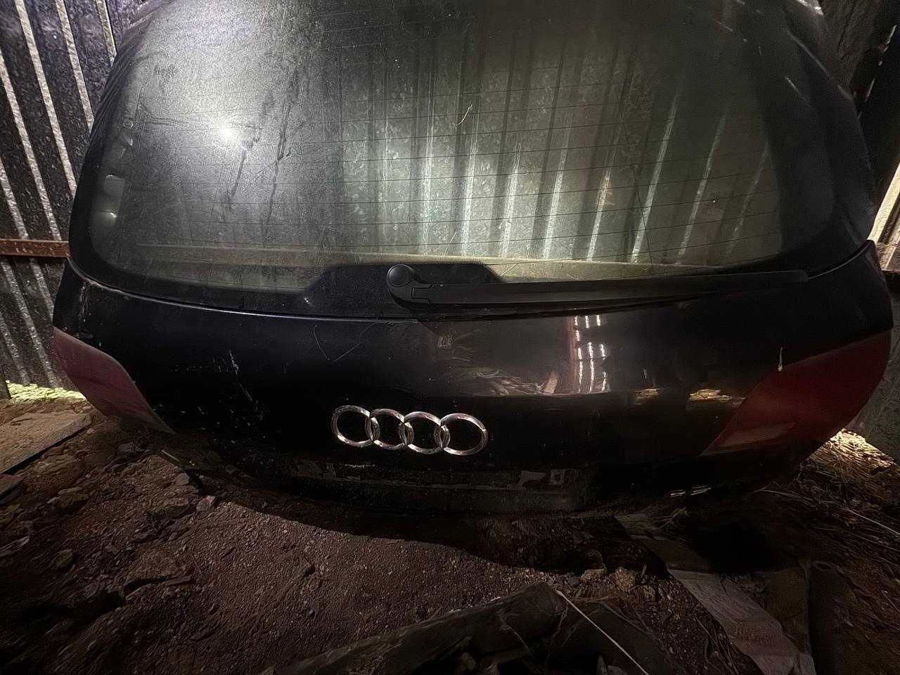 Кришка Багажника в зборі до Audi A6C6