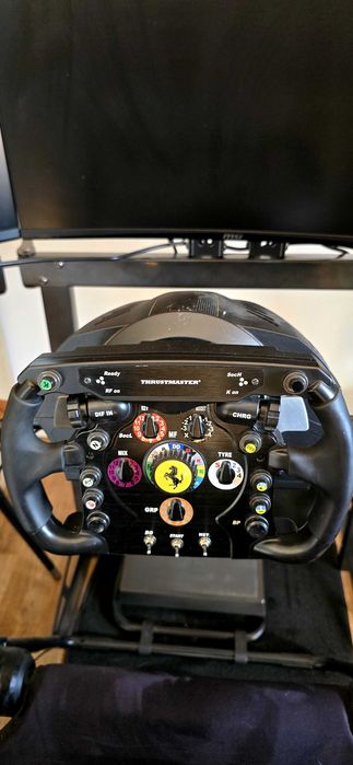 Thrustmaster t300 rs gt