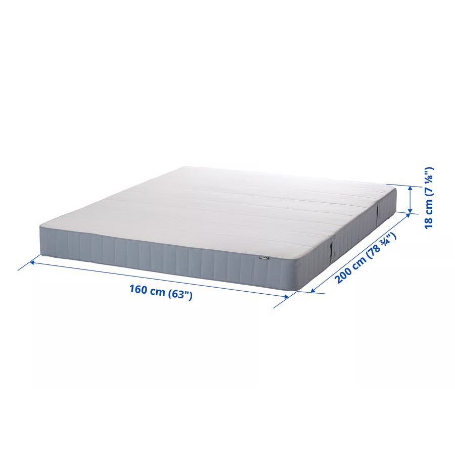 Cama com colchão IKEA