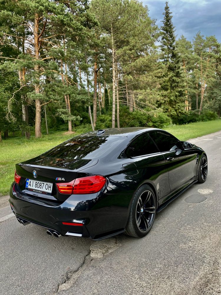 BMW m4 f82 2015 рік