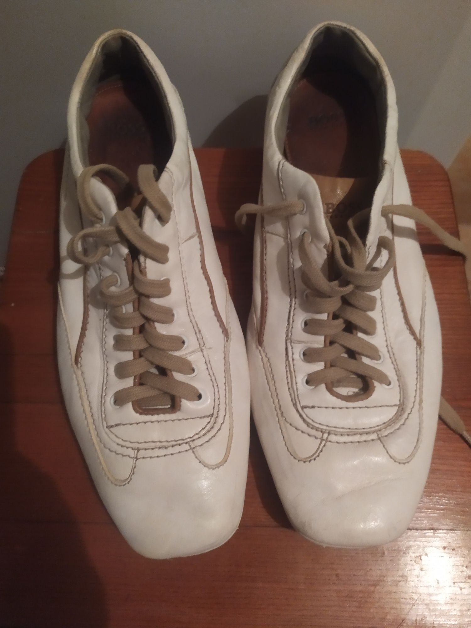 Продам туфли , мокасины hugo boss 43  hugo boss