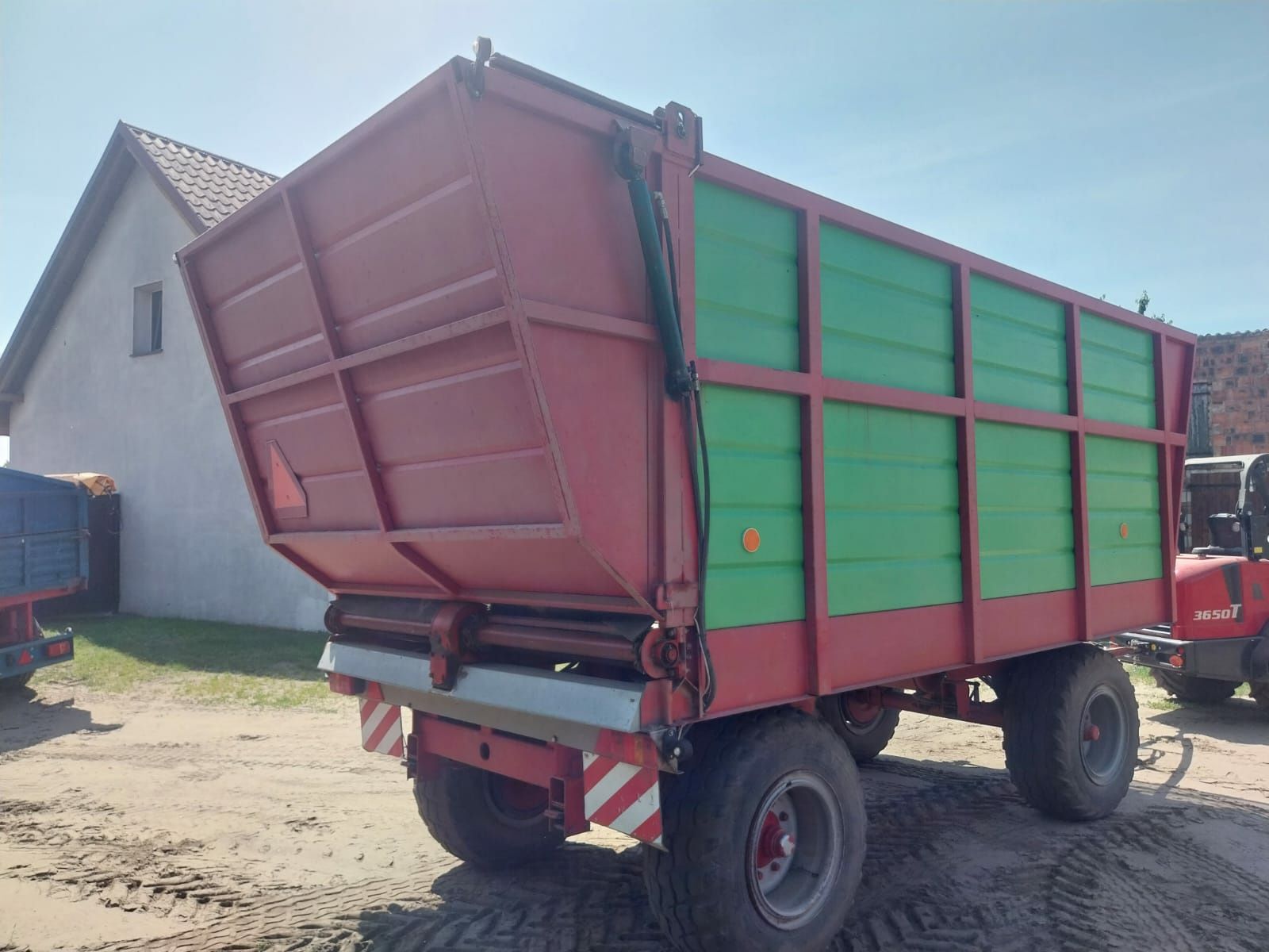 Przyczepa objętościowa Fortschritt