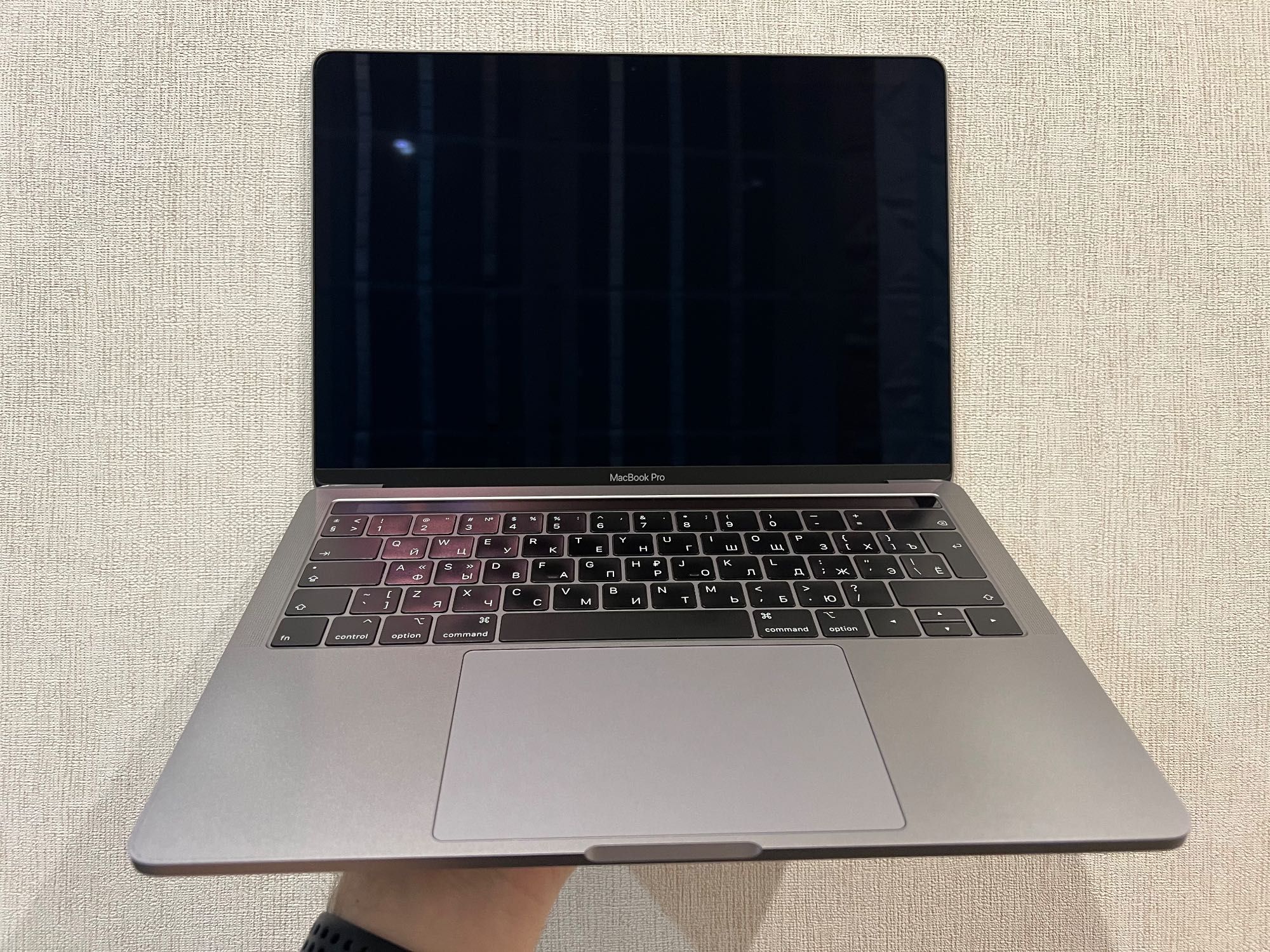 MacBook Pro 13" 2018 i5/8Gb/512Gb Touch Bar A1989