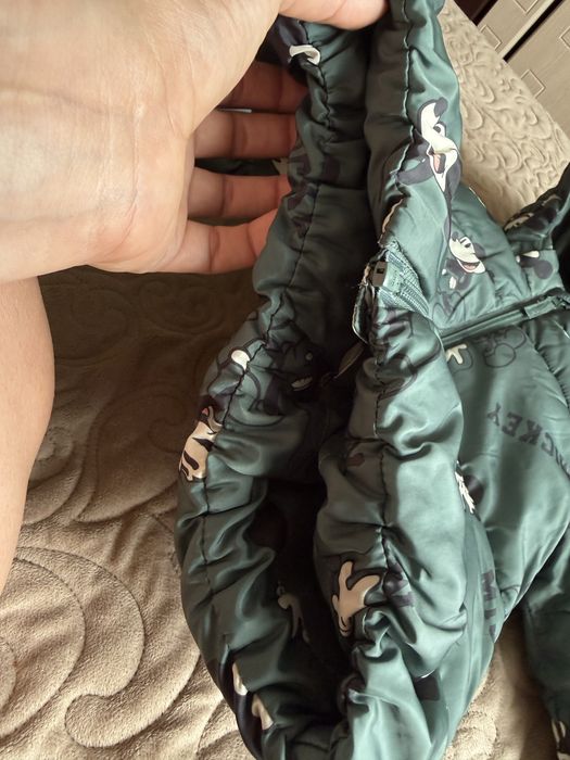 Куртка H&M 104 демісезон холодна осінь терла зима.