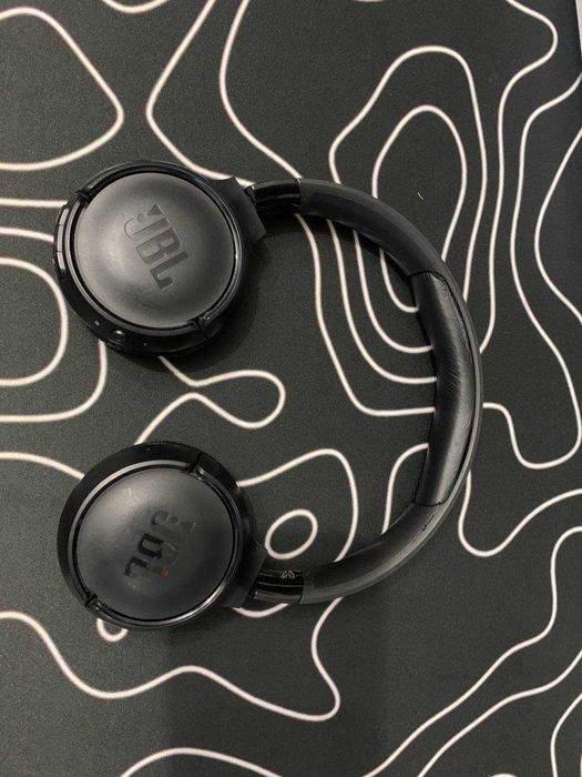 Навушники JBL Tune 520BT Black (НЕ ПРАЦЮЮТЬ)