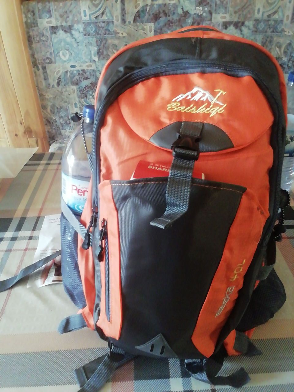 Vendo mochila Nova com 50 cm útil para campismo escola caminhadas