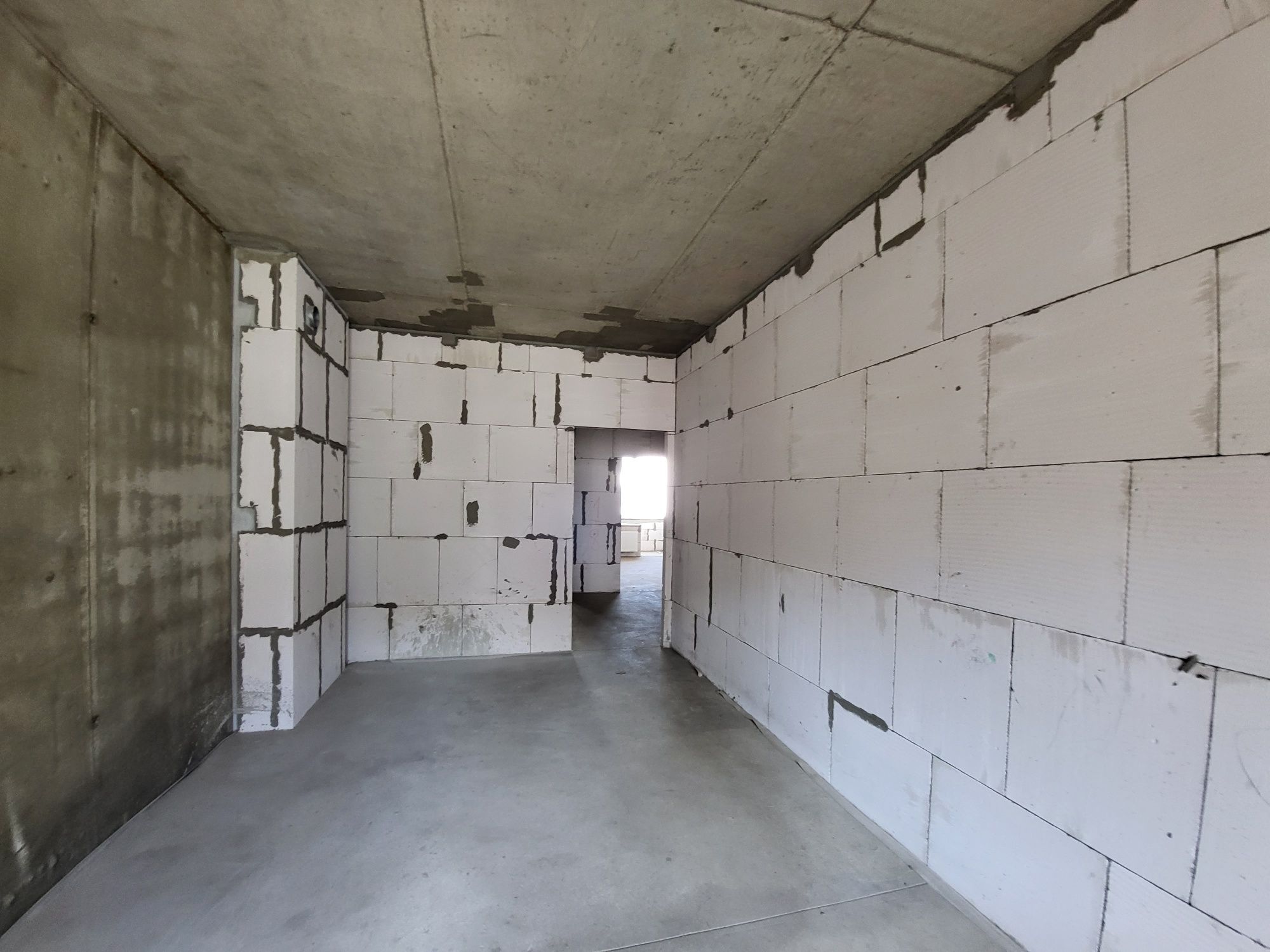 3 комнатная 90м² двусторонняя Терраса