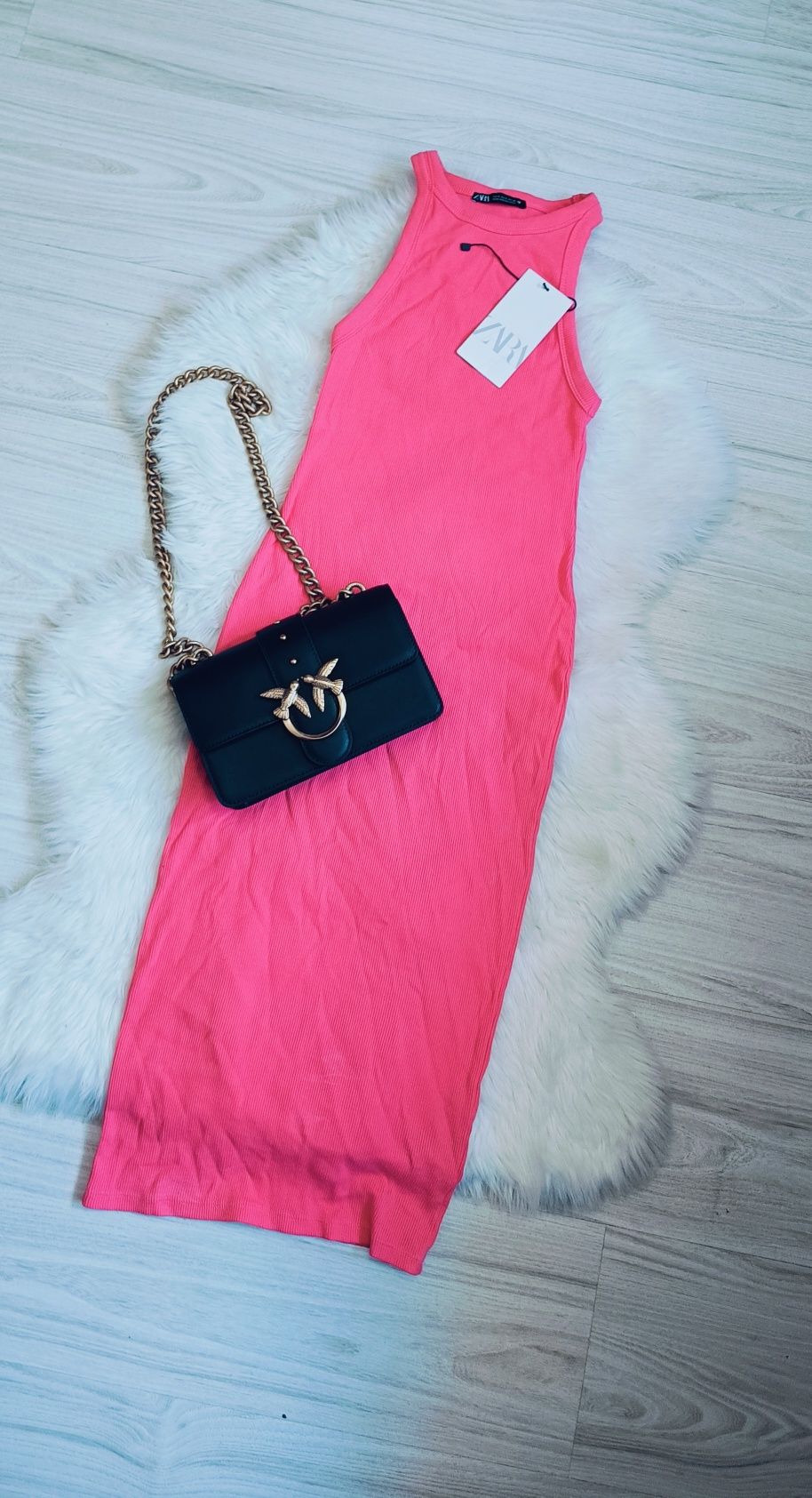Zara piękna sukienka prążek Basic MIDI różowa