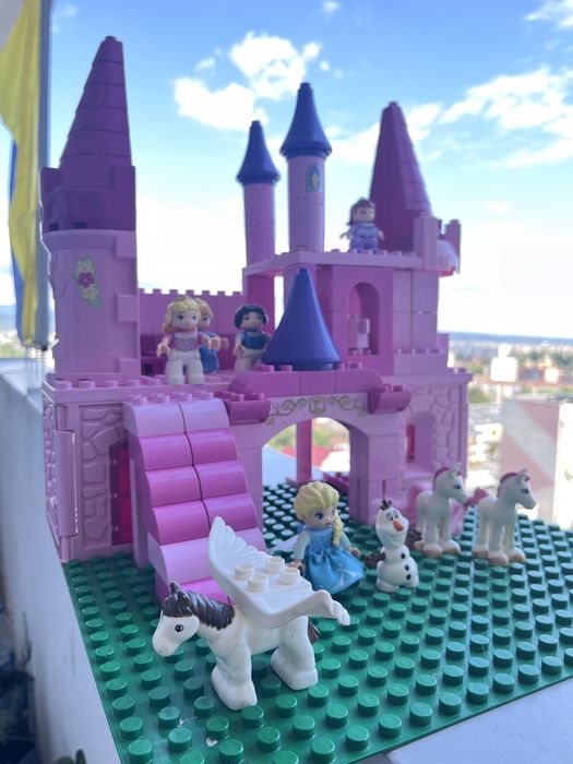 Рожевий замок принцес Lego duplo
