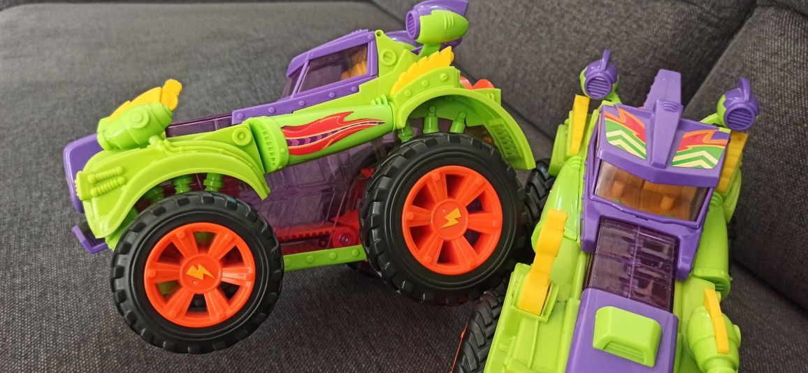 SuperZings S, pojazd Monster Roller Hydro Truck