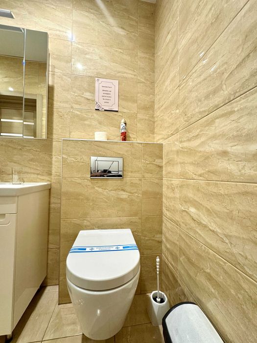 ApartPoltava 2-кімн апарт. подобово КУТОВА ванна ЦЕНТР. СВІТЛО ЗАВЖДИ
