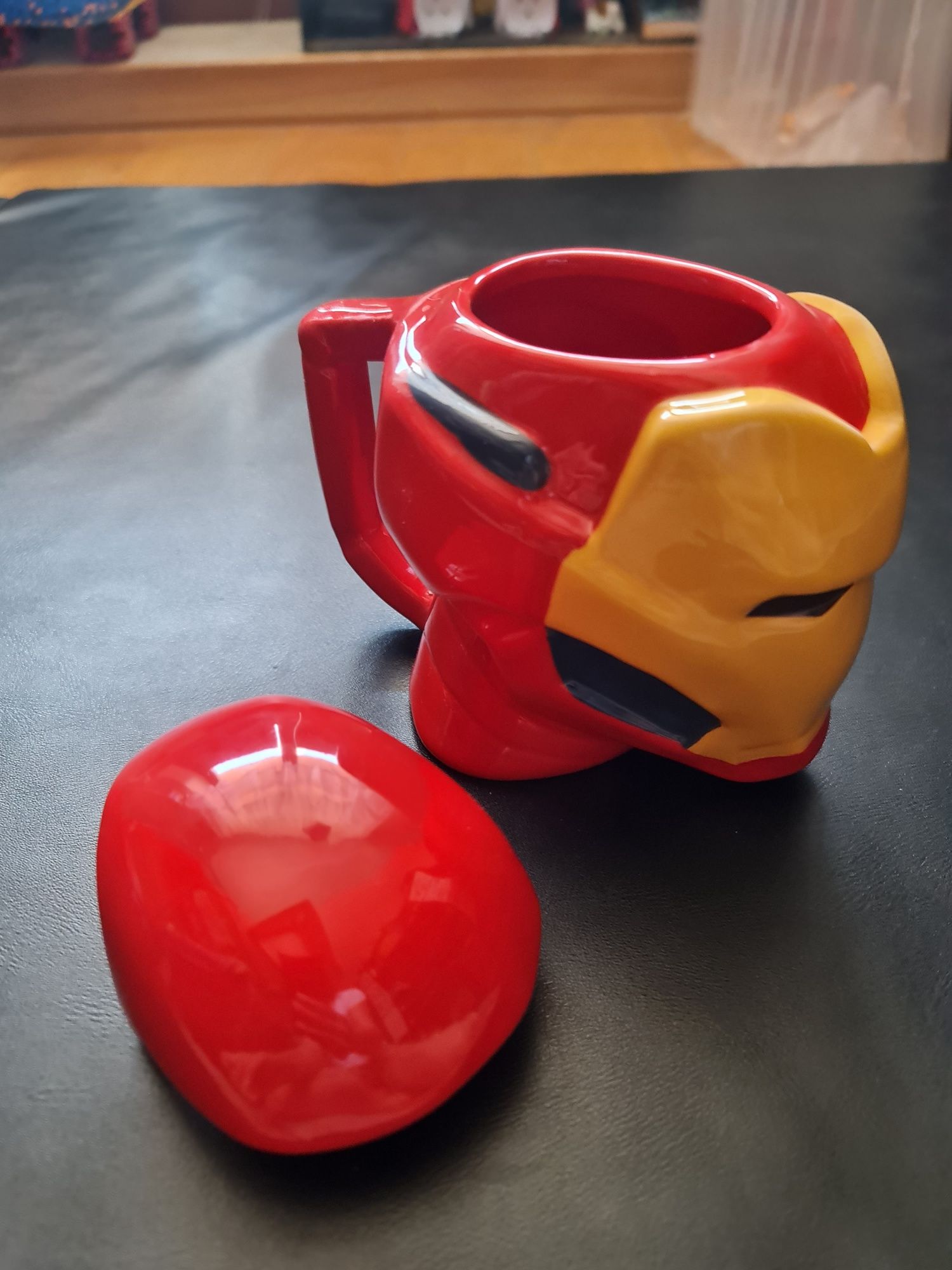 Kubek marvel nowy