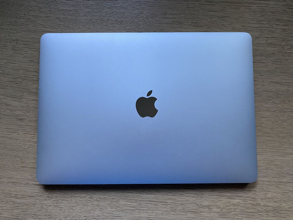 MacBook Air 2018 A1932 i5/8/128 srebrny
