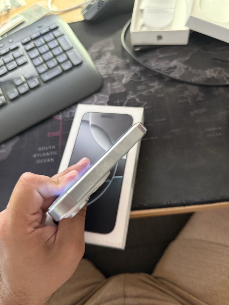iPhone 16 Pro Max 256GB Como Novo 100% C/ Garantia