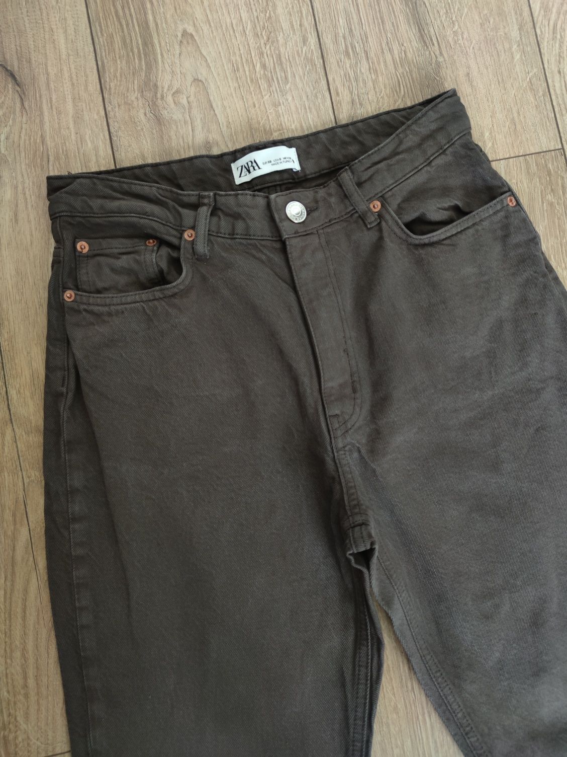 Жіночі прямі джинси з розрізами, розмір М/46, Zara