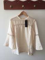 Blusa Only Creme