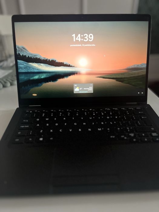 Laptop Dell Latitude 5300 2-in-1 jak nowy