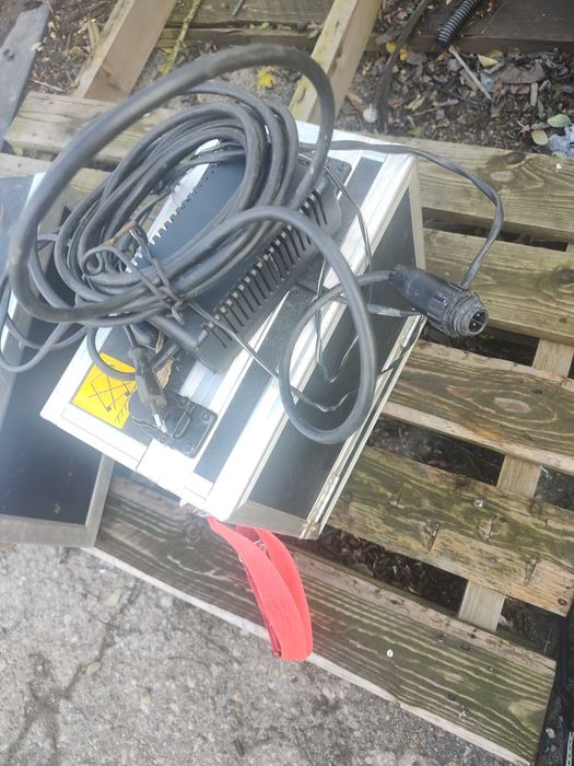 Cembre pompa hydrauliczna do głowic zaciskowych do kabli ,nożyc.