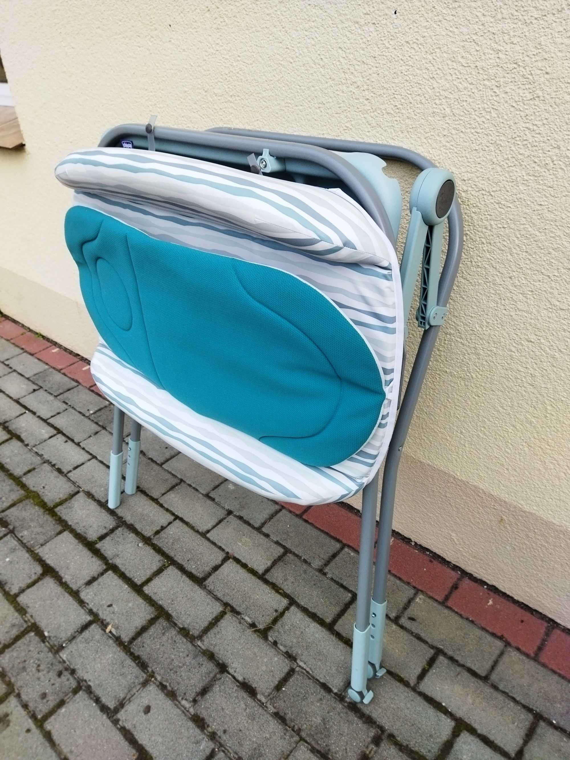 wanienka dziecięca ze stojakiem oraz przewijakiem CHICCO