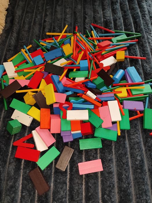 Деревянные палочки, кружки для сортировки