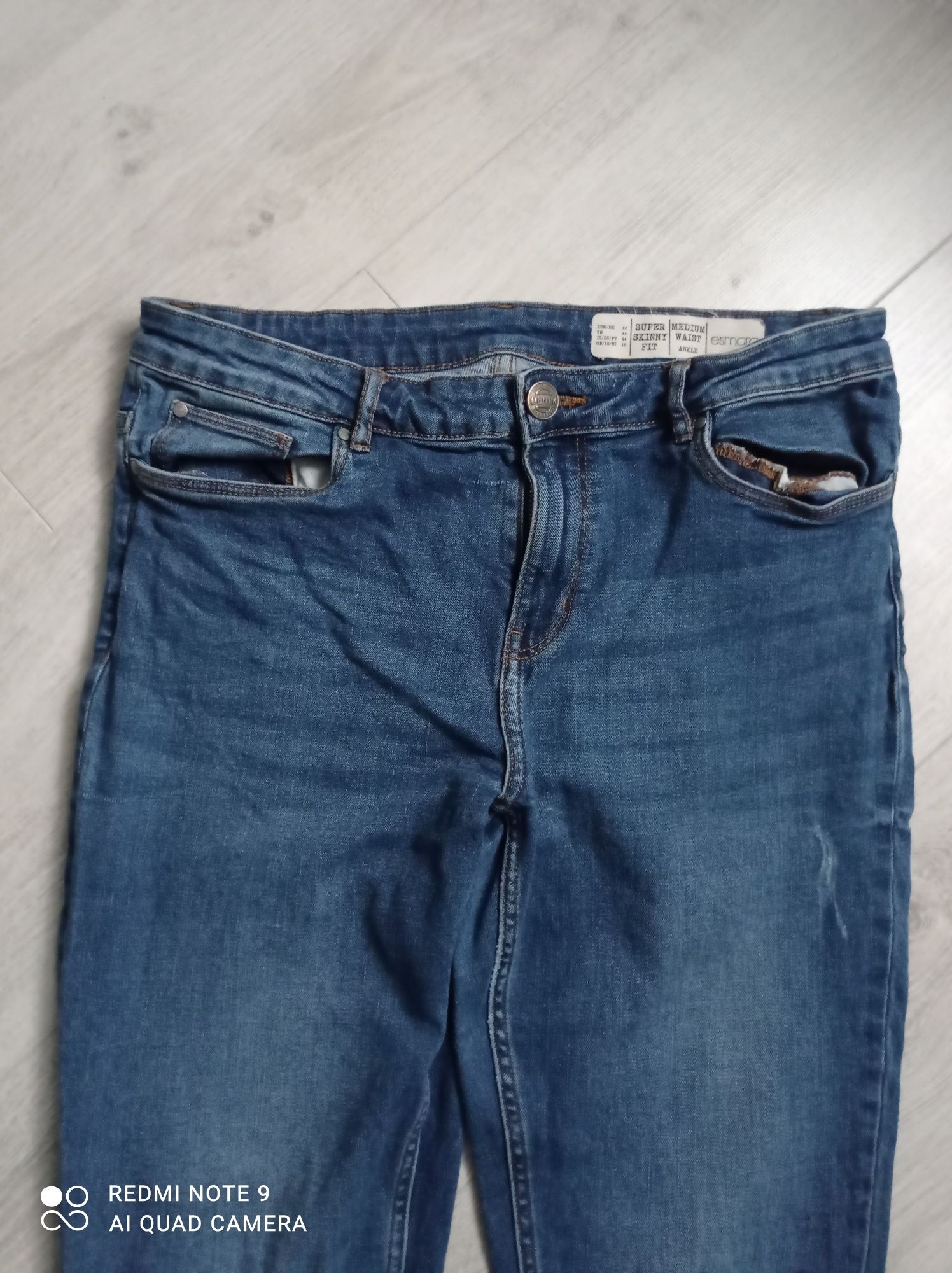 Spodnie damskie jeans. Rozmiar 42