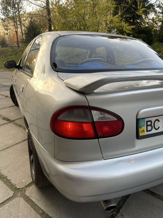 Део Ланос Польська збірка