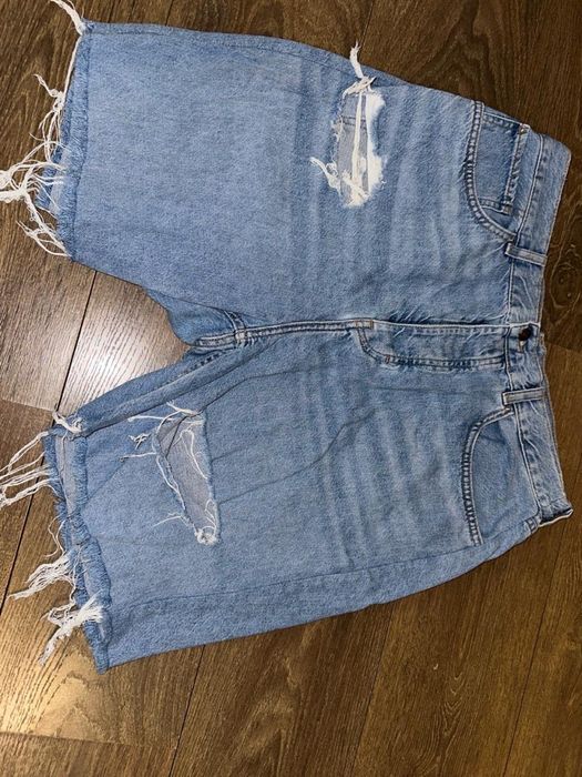 Джинсові шорти — вінтажний крій, distressed, блакитний денім