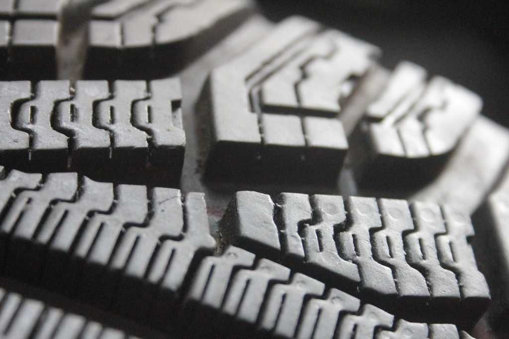 215/55/16 Uniroyal MS plus 77 215/55 R16 97H XL jak nowa