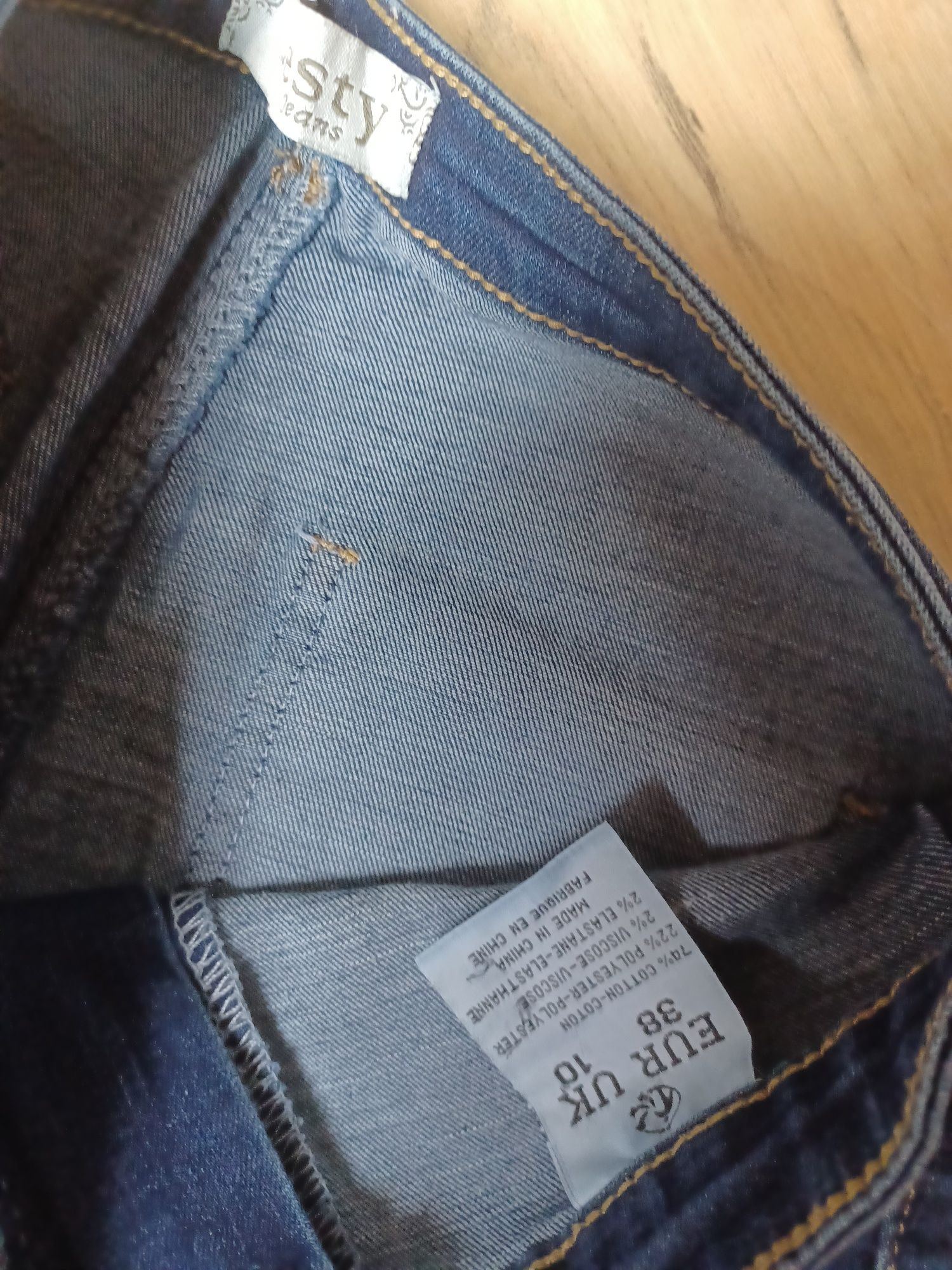 Spodnie jeansowe r.38 3 pary