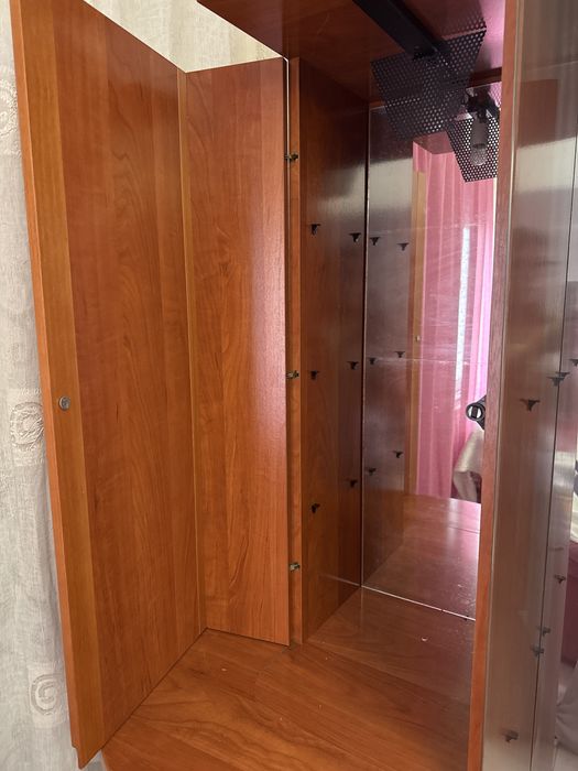 Movel sala completo com estantes de vidro