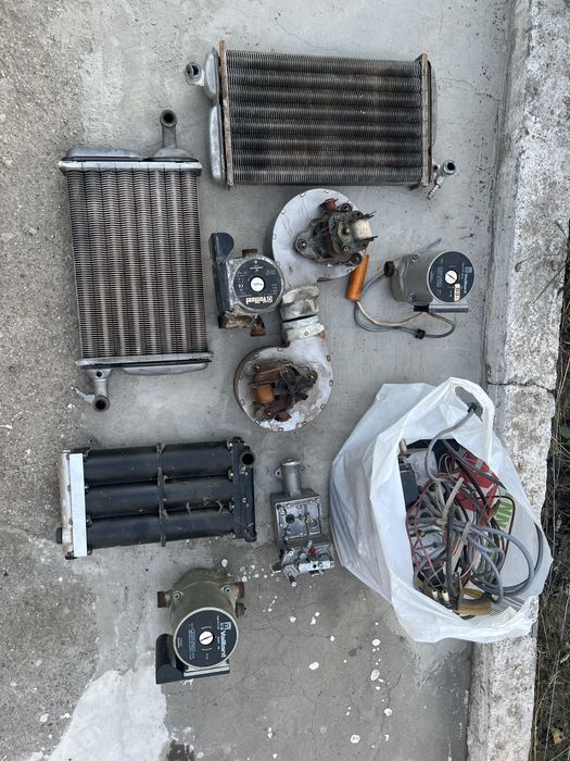 Двухконтурный газовый котел Vaillant T4 Turbo (по запчастям)