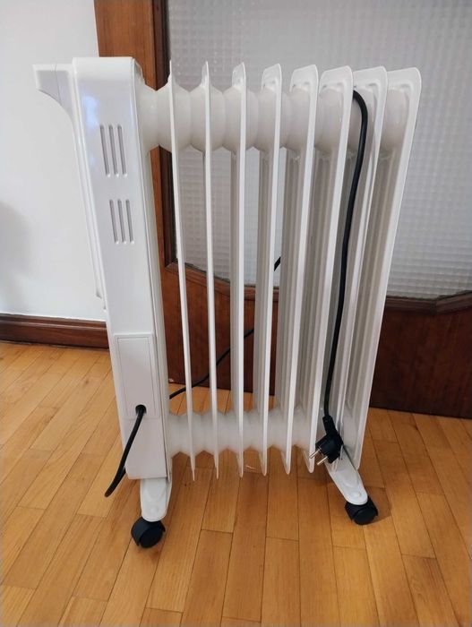 Aquecedor Proline a óleo com 3 níveis de potência 2000W / 1200W / 800W