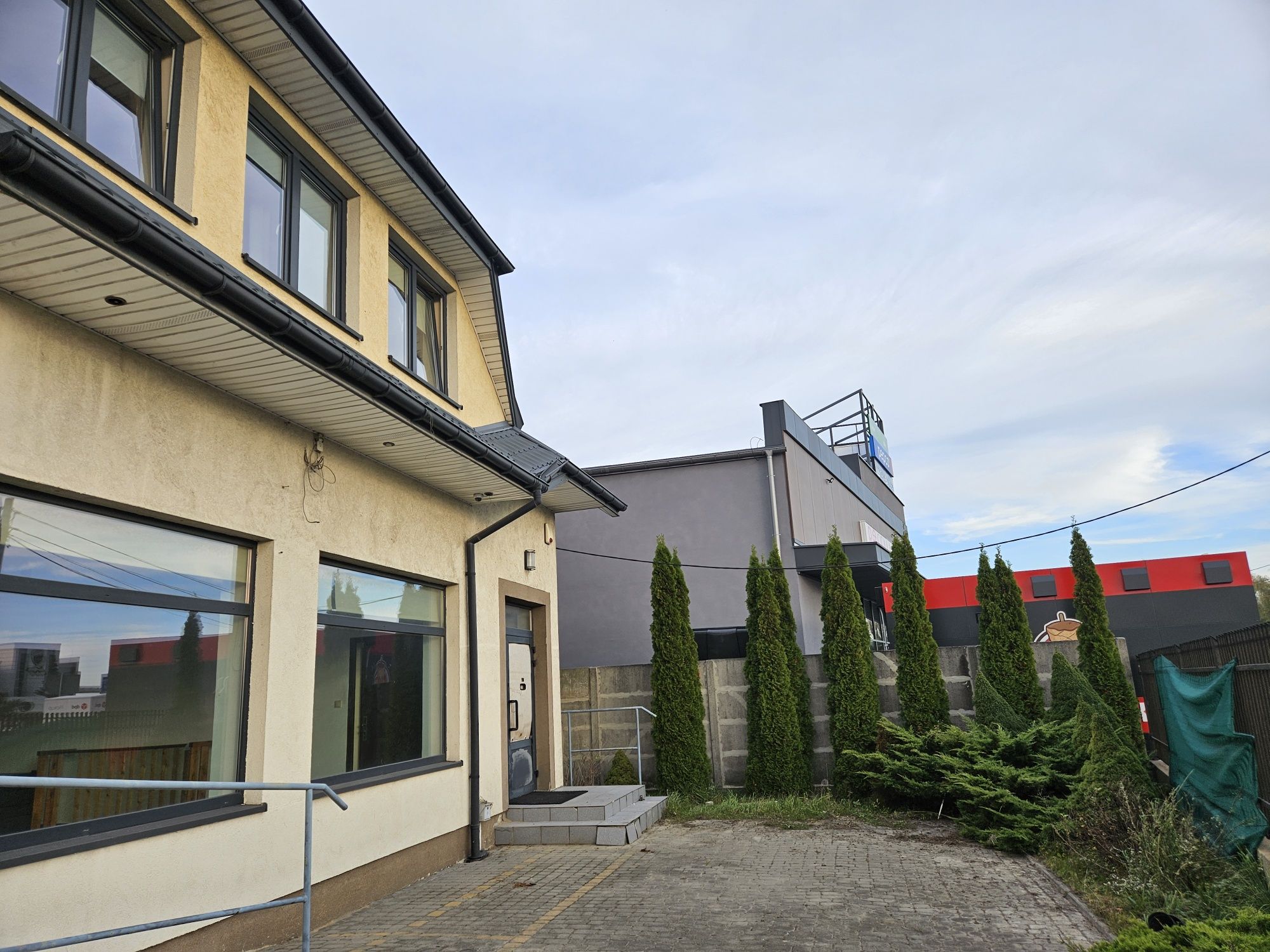 Sprzedam Lokal handlowy Lesznowola Słoneczna, działka 3800 m2 Warszawa