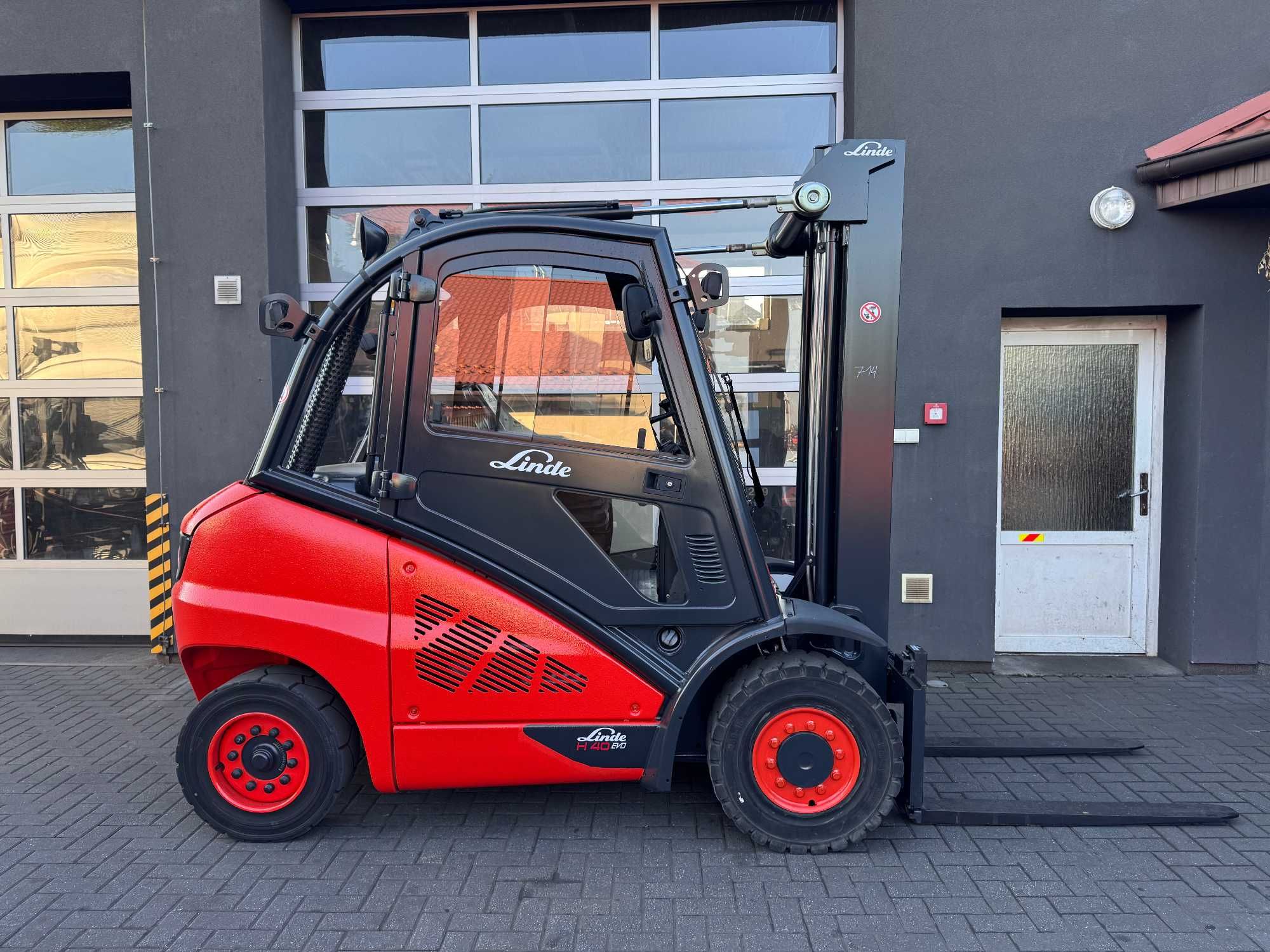 Wózek widłowy Linde H40D-02 2015 rok TRIPLEX KABINA 714