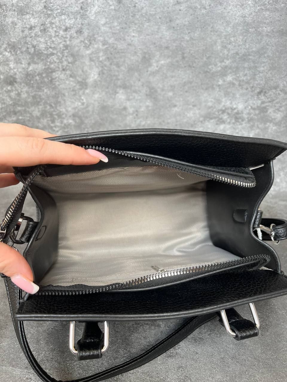 Найкраща ціна на брендові сумки Coach