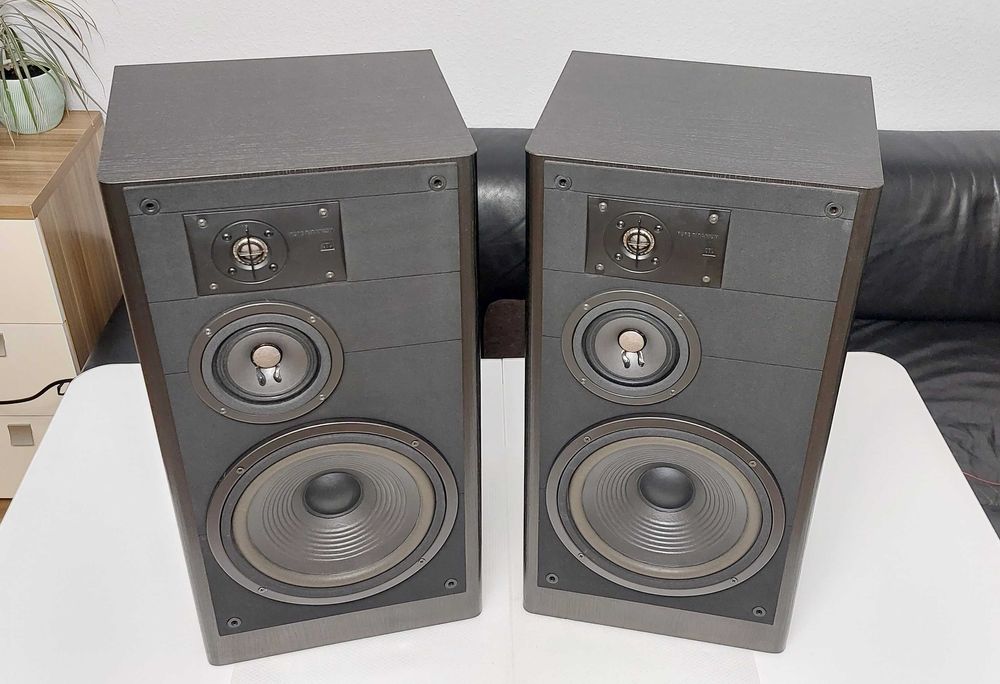 Пара Акустика JBL LX55 (Чуйка: 92дБ НЧ:250мм ВЧ:Титан Вес 15кг шт.)
